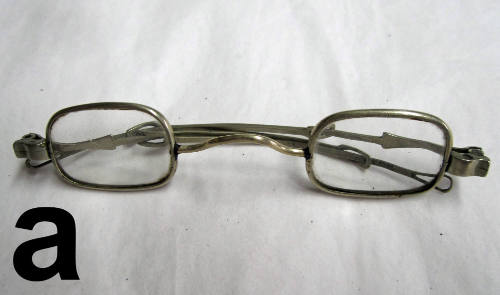 eyeglasses