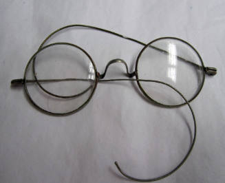 eyeglasses