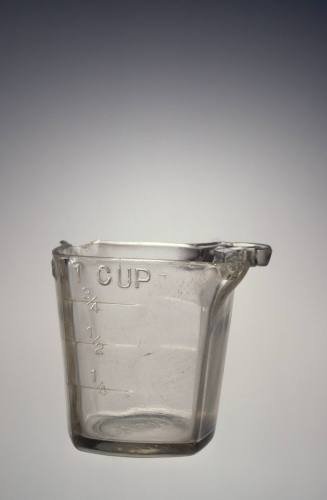 measuring cup