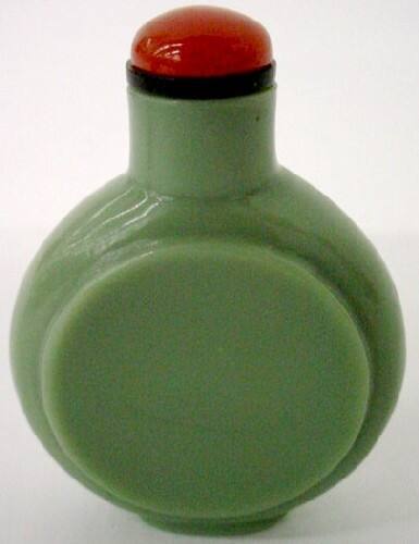 snuff bottle