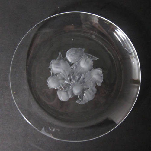 Plate with Tulip