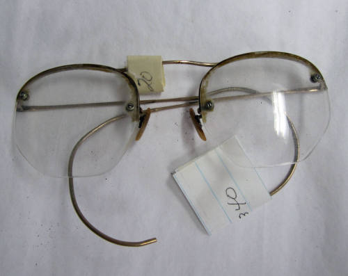 eyeglasses