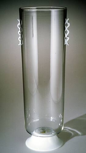 vase